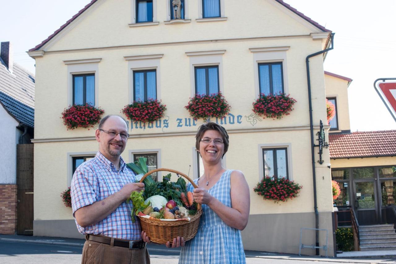 Hotel Zur Linde Gaedheim Bagian luar foto